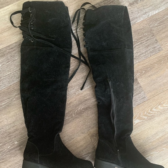 Thigh high boots - Picture 1 of 2